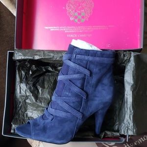 NWT! PeepToe Booties